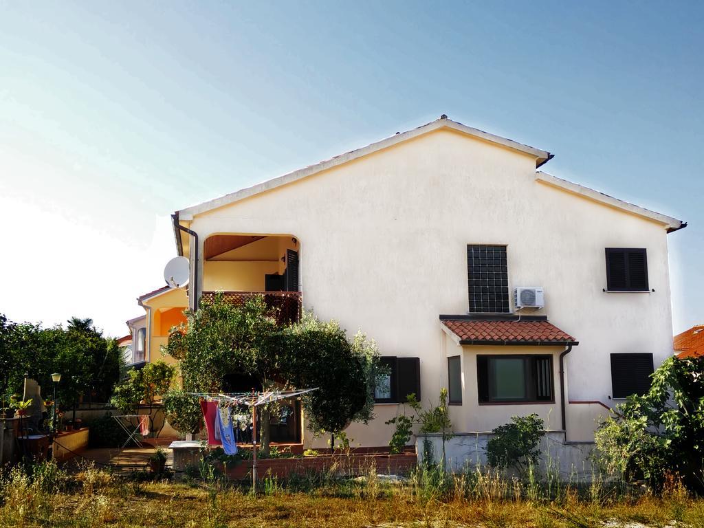 Anica Apartment Banjole Pokoj fotografie